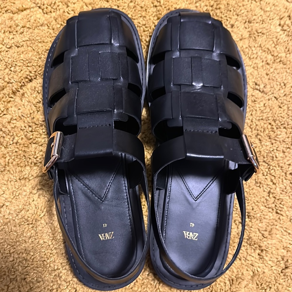 Zara women’s flat fisherman sandals